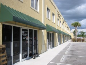 awning green2-640