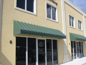 awning green 640